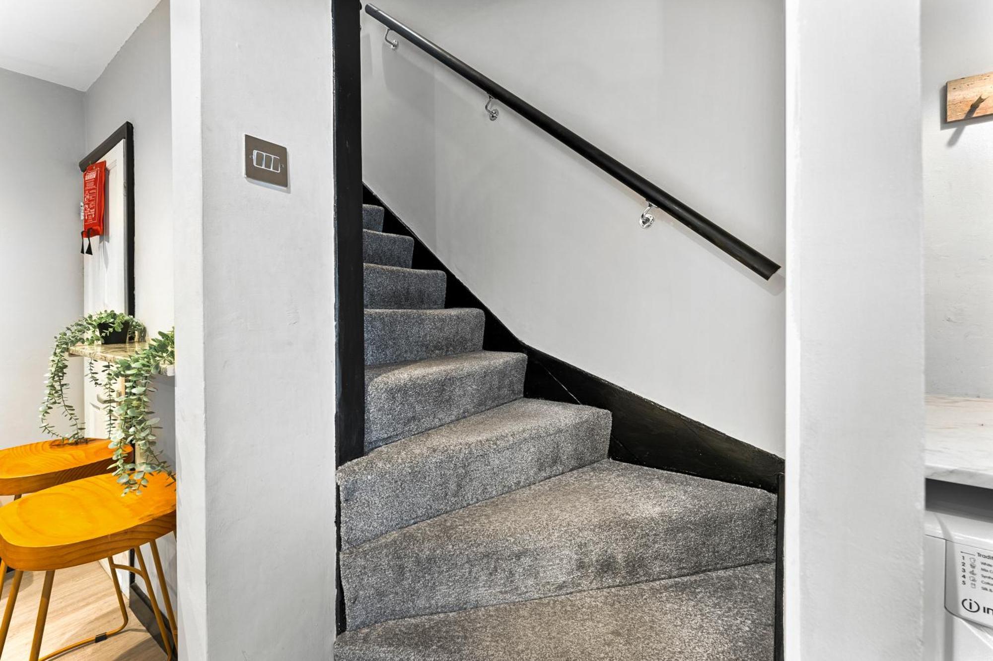 30 Percent Off! Elegant Cottage Of Whitby - Sleeps 5 Luaran gambar